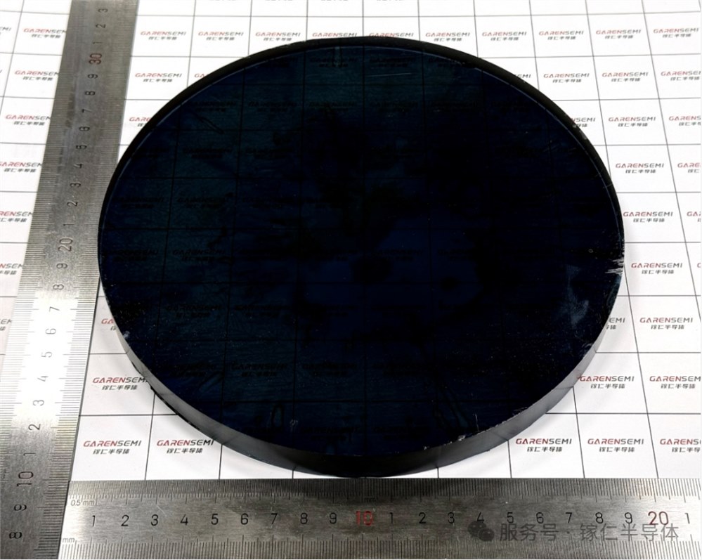 镓仁半导体发布全球首颗8英寸氧化镓单晶