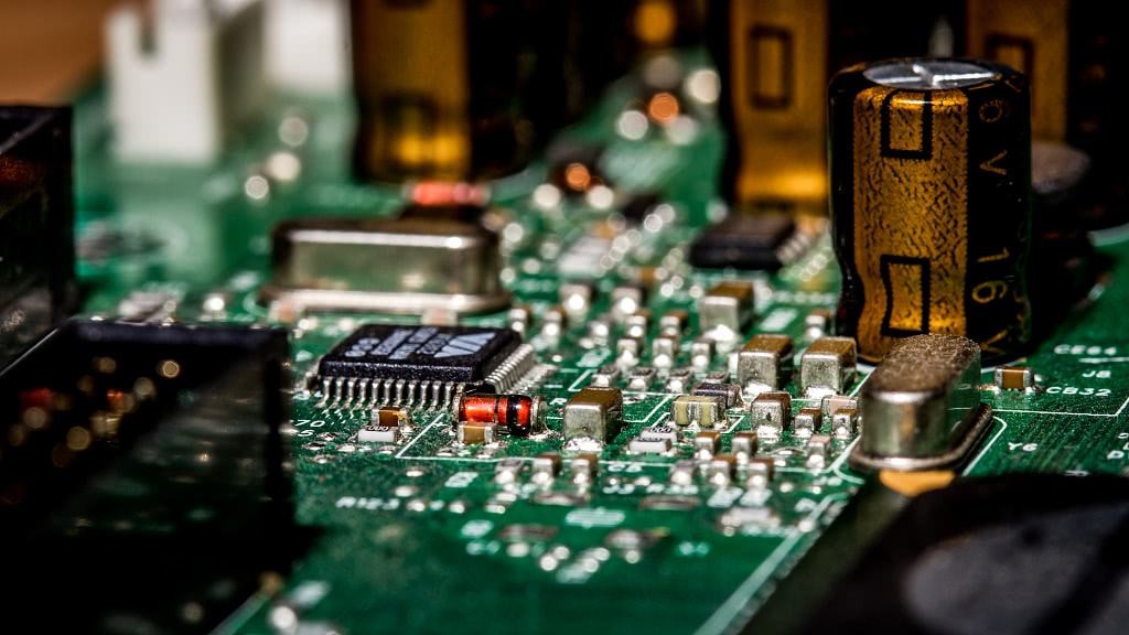 华为海思跃居全球前十，但未来充满不确定性